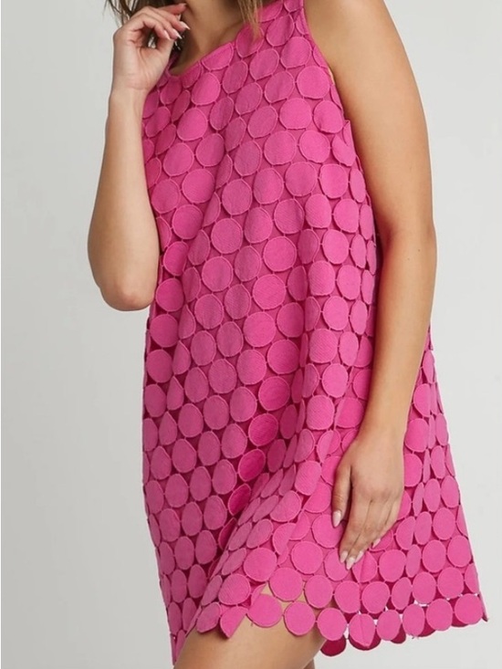 Umgee Dresses & Skirts - Umgee Pink Dot Appliqué Shift Dress